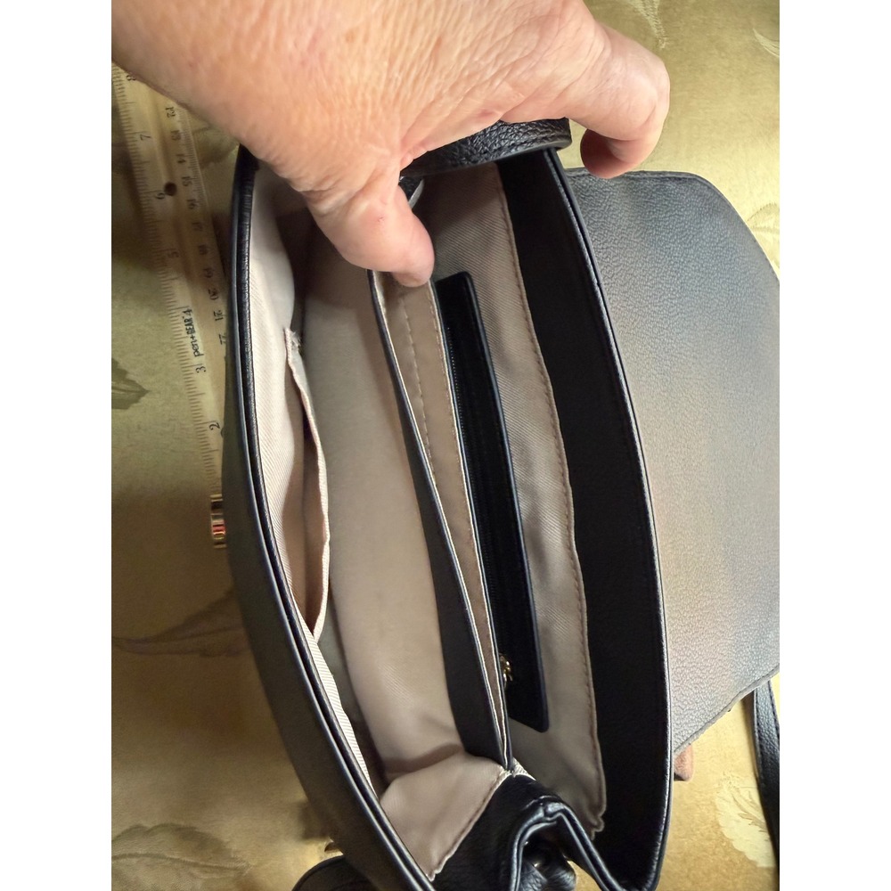 LC Lauren Conrad Black‎ Pebbled Faux Leather Crossbody Bag Gold Hardware - Picture 7 of 8